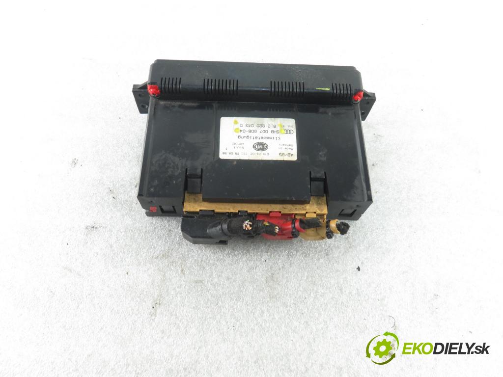 AUDI A4 (8D2, B5) SEDAN 1998 66,00 1.9 TDI - AHU 1896,00 Panel kúrenia KLIMATRONIK 8L0820043D ; 5HB00760804