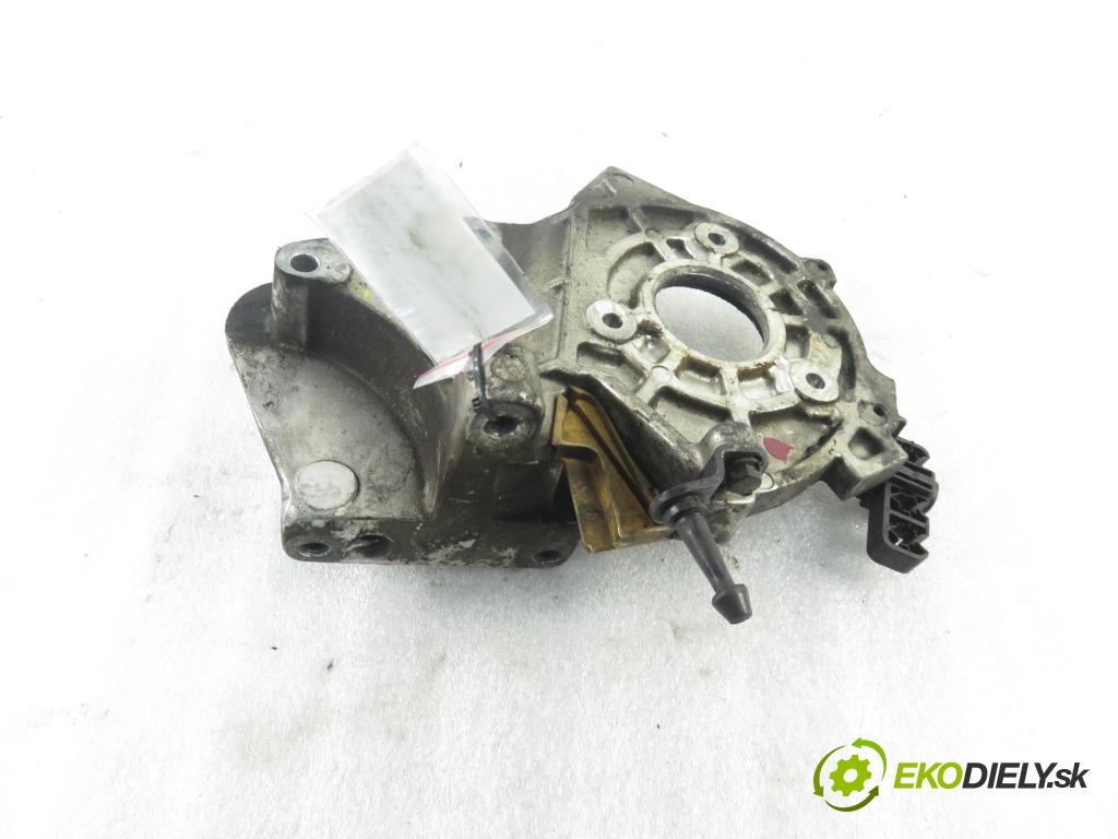 RENAULT MEGANE II (BM0/1_, CM0/1_) HB 2004 88,00 1.9 dCi 120 - F9Q 800 1870,00 Uchytenie pumpy vstrekovacej 8200240204
