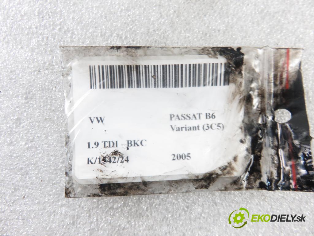 VW PASSAT B6 Variant (3C5) KOMBI 2005 77,00 1.9 TDI - BKC 1896,00 Vstrekovač 038130073AG ; 0414720215 (Vstrekovače)