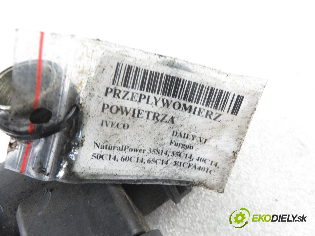 IVECO DAILY VI Furgon FURGON 2020 100,00 3.0 NaturalPower 136 - F1CFA401C 2998,00 váha vzduchu vzduchu 504208311 ; 0261230042