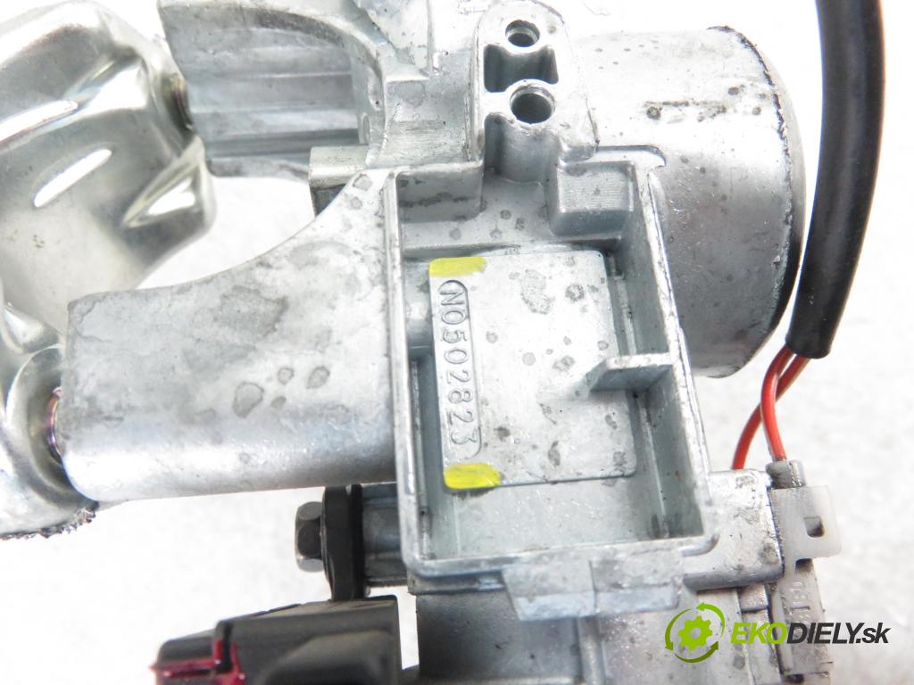 NISSAN NOTE (E11, NE11) MINIVAN 2011 65,00 1.4 - CR14DE 1386,00 spinačka N0502823 ; 28590AX600 ; 5WK46550 (Spínacie skrinky a kľúče)