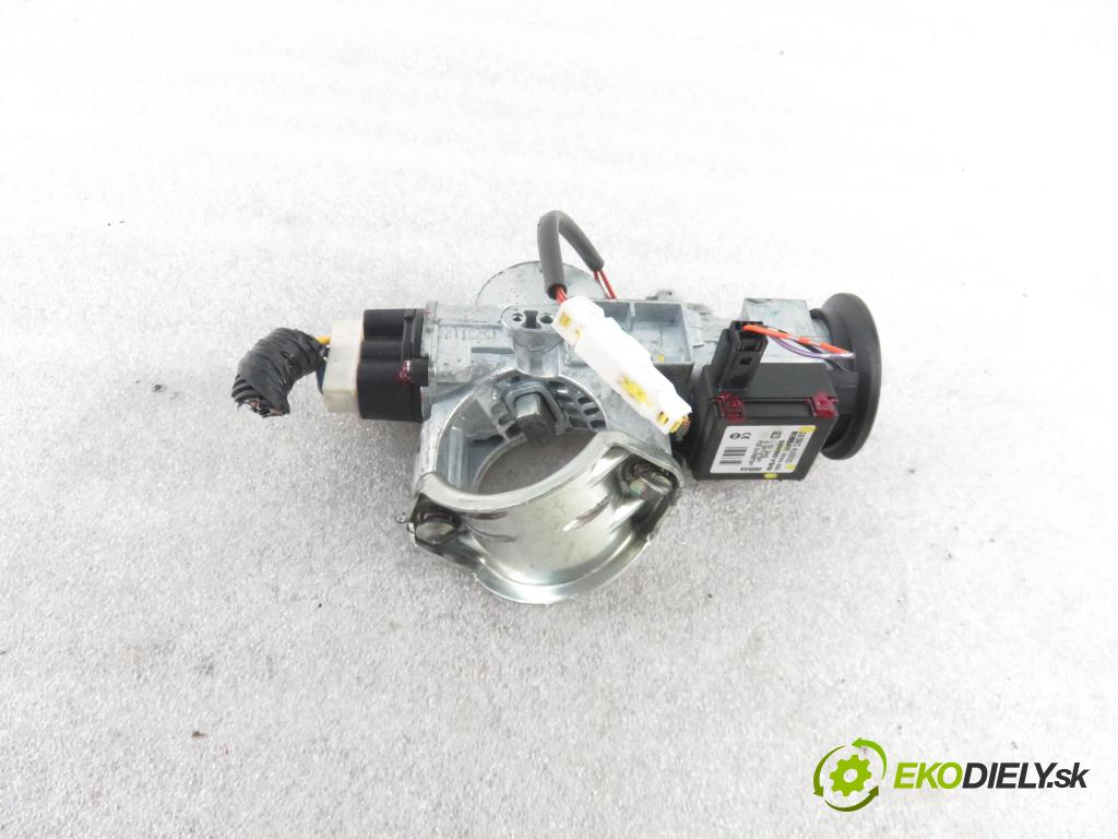 NISSAN NOTE (E11, NE11) MINIVAN 2011 65,00 1.4 - CR14DE 1386,00 spinačka N0502823 ; 28590AX600 ; 5WK46550 (Spínacie skrinky a kľúče)