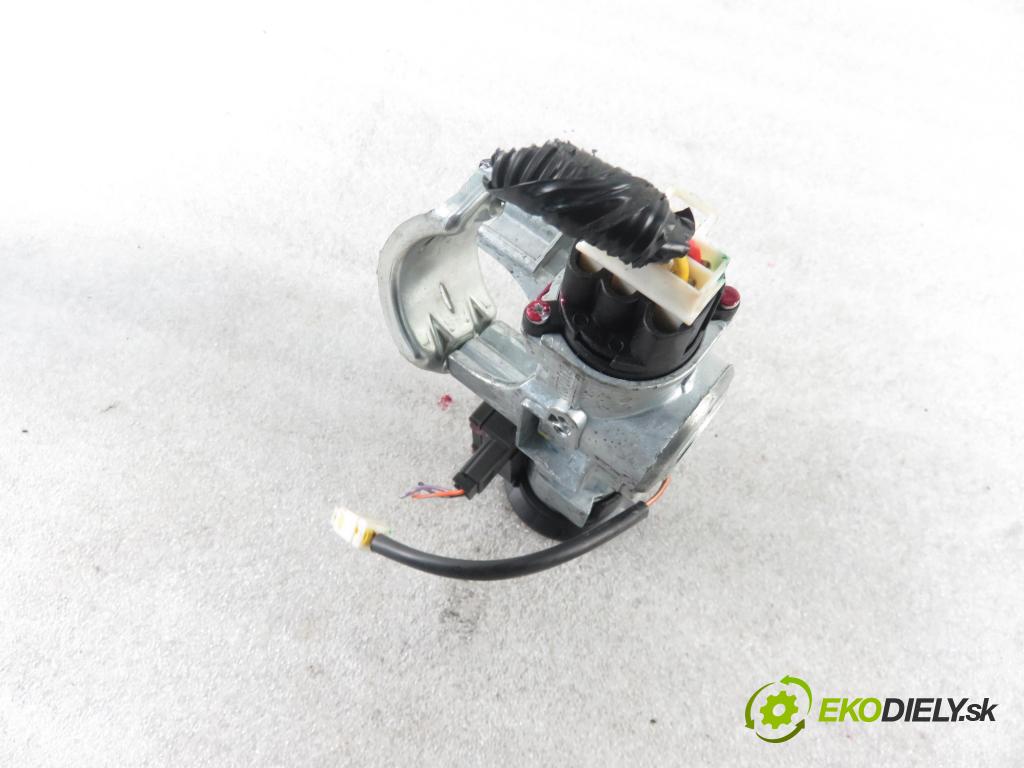 NISSAN NOTE (E11, NE11) MINIVAN 2011 65,00 1.4 - CR14DE 1386,00 spinačka N0502823 ; 28590AX600 ; 5WK46550 (Spínacie skrinky a kľúče)