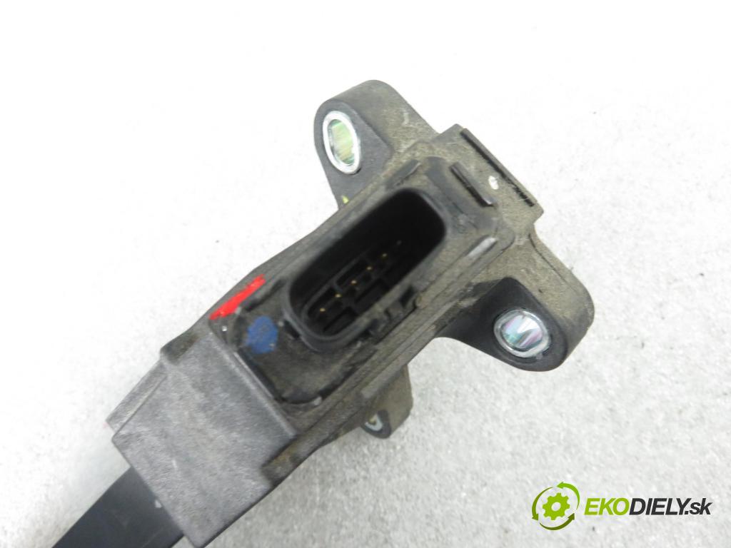 CITROEN C1 (PM_, PN_) HB 2012 50,00 1.0 12V R3 68 - 1KR-FE 998,00 Potenciometer plynu 781100H031 (Pedále)