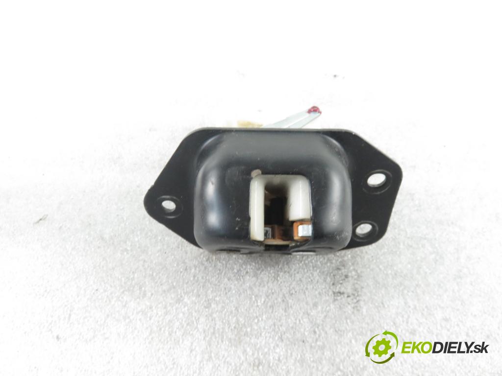 NISSAN NOTE (E11, NE11) MINIVAN 2011 65,00 1.4 - CR14DE 1386,00 zámok dveří kufr EL.