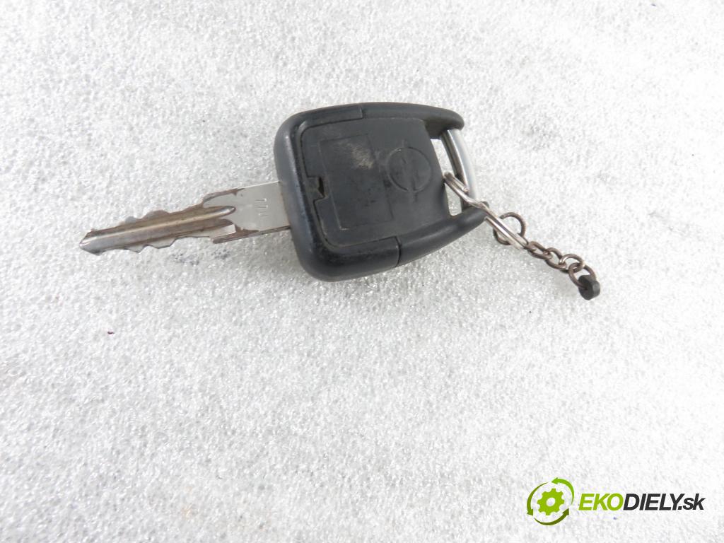 OPEL ASTRA G Кabriolet (F67) CABRIO 2003 76,00 1.6 103 - Z 16 XEP 1598,00 spinačka 90589389 ; 24445098 ; 5WK4763 (Spínacie skrinky a kľúče)