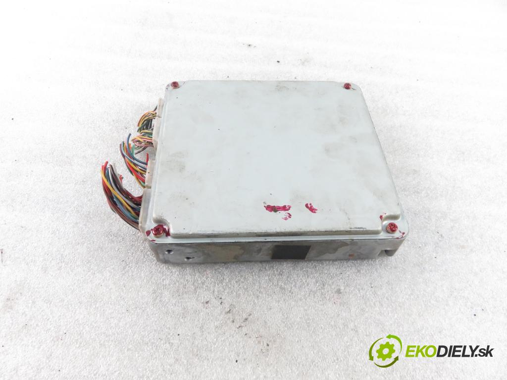 TOYOTA RAV 4 II (_A2_) SUV 2003 85,00 2.0 D-4D 4WD 116 - 1CD-FTV 1995,00 řídící jednotka motora 8966142B50 ; 1758005480