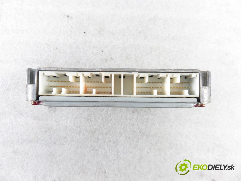 TOYOTA RAV 4 II (_A2_) SUV 2003 85,00 2.0 D-4D 4WD 116 - 1CD-FTV 1995,00 řídící jednotka motora 8966142B50 ; 1758005480