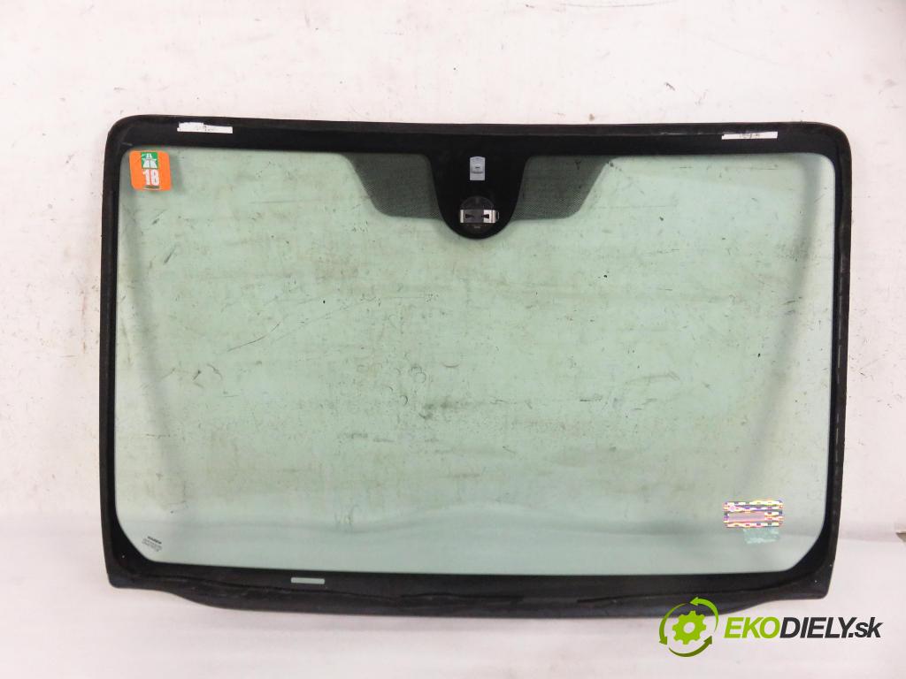 NISSAN NOTE (E11, NE11) MINIVAN 2011 65,00 1.4 - CR14DE 1386,00 Okno čelná 