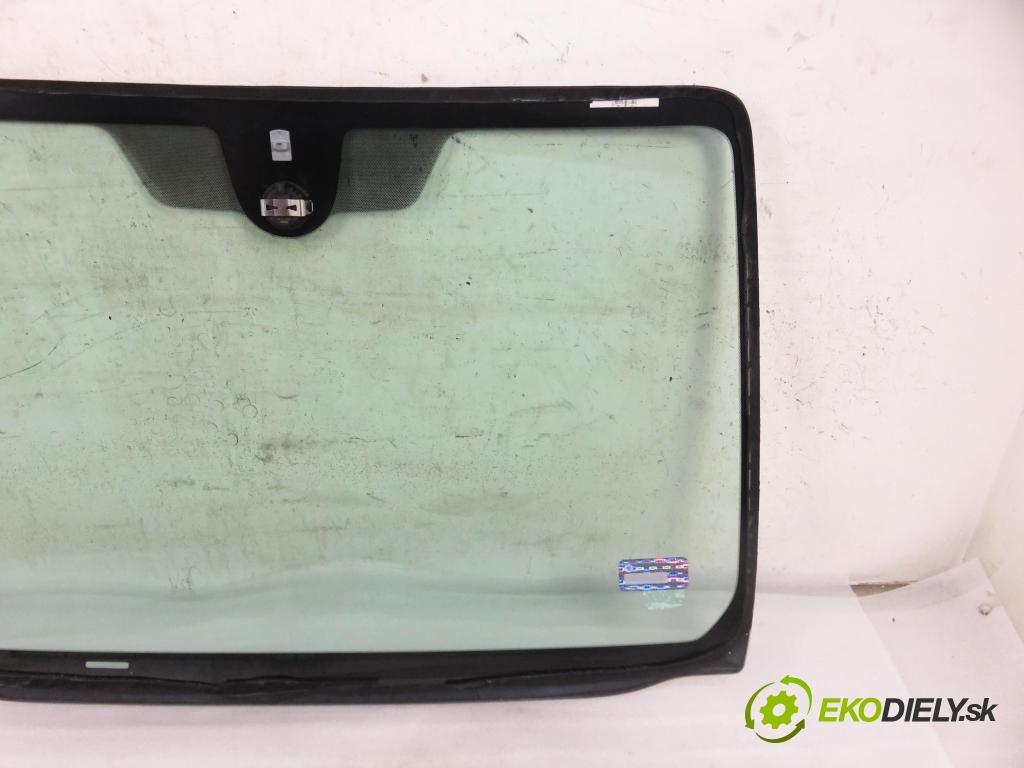 NISSAN NOTE (E11, NE11) MINIVAN 2011 65,00 1.4 - CR14DE 1386,00 Okno čelná