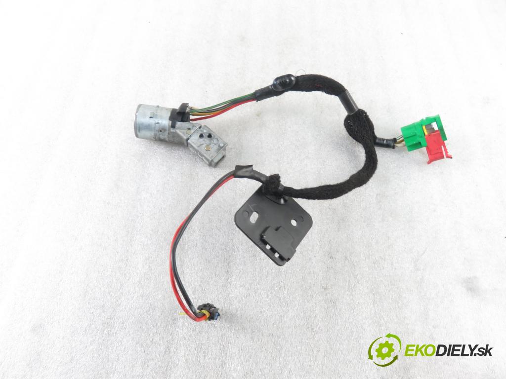 PEUGEOT 307 (3A/C) HB 2002 66,00 2.0 HDi 90 - RHY (DW10TD) 1997,00 spinačka 36353100 (Spínacie skrinky a kľúče)