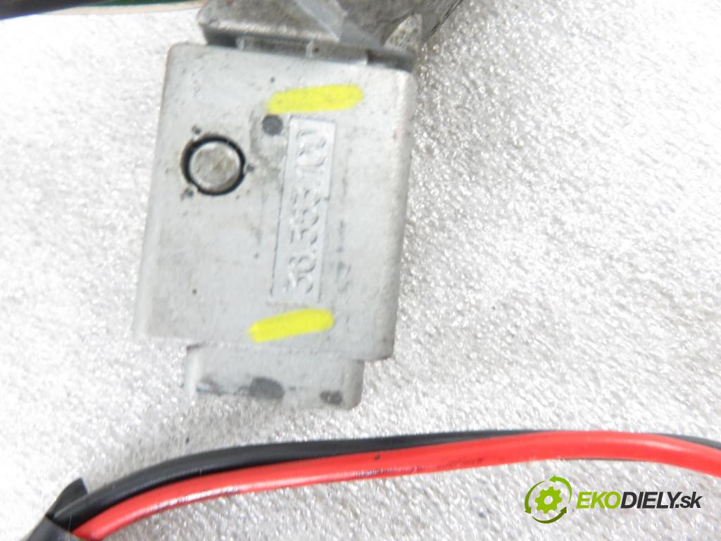 PEUGEOT 307 (3A/C) HB 2002 66,00 2.0 HDi 90 - RHY (DW10TD) 1997,00 spinačka 36353100 (Spínacie skrinky a kľúče)