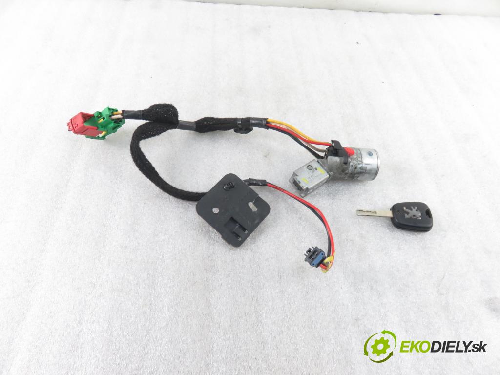 PEUGEOT 307 (3A/C) HB 2002 66,00 2.0 HDi 90 - RHY (DW10TD) 1997,00 spinačka 36353100 (Spínacie skrinky a kľúče)