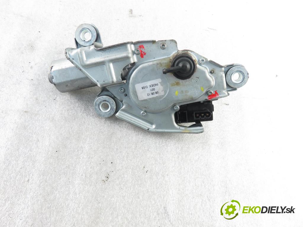 LAND ROVER RANGE ROVER III (L322) SUV 2006 130,00 3.0 D 4x4 - 306D1 2926,00 motorek stěrače ZADNÍ: 0390201571