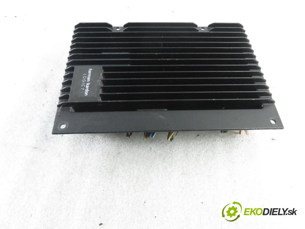 LAND ROVER RANGE ROVER III (L322) SUV 2006 130,00 3.0 D 4x4 - 306D1 2926,00 Zosilňovač XQK500105 (Zosilňovače)