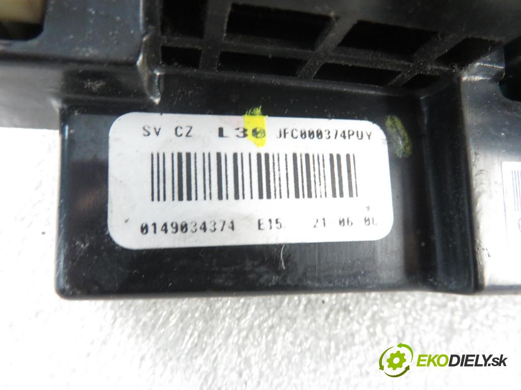 LAND ROVER RANGE ROVER III (L322) SUV 2006 130,00 3.0 D 4x4 - 306D1 2926,00 Panel kúrenia KLIMATIZACE: JFC000374PUY