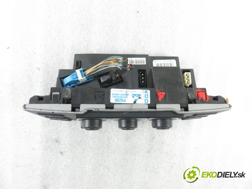 LAND ROVER RANGE ROVER III (L322) SUV 2006 130,00 3.0 D 4x4 - 306D1 2926,00 Panel kúrenia KLIMATIZACE: JFC000374PUY