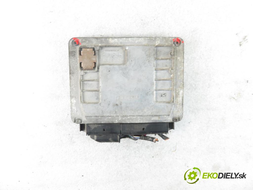 SKODA FABIA I (6Y2) HB 2002 44,00 1.4 MPi 60 - AZE 1397,00 Riadiaca jednotka Motor 047906033J ; 5WP4018112