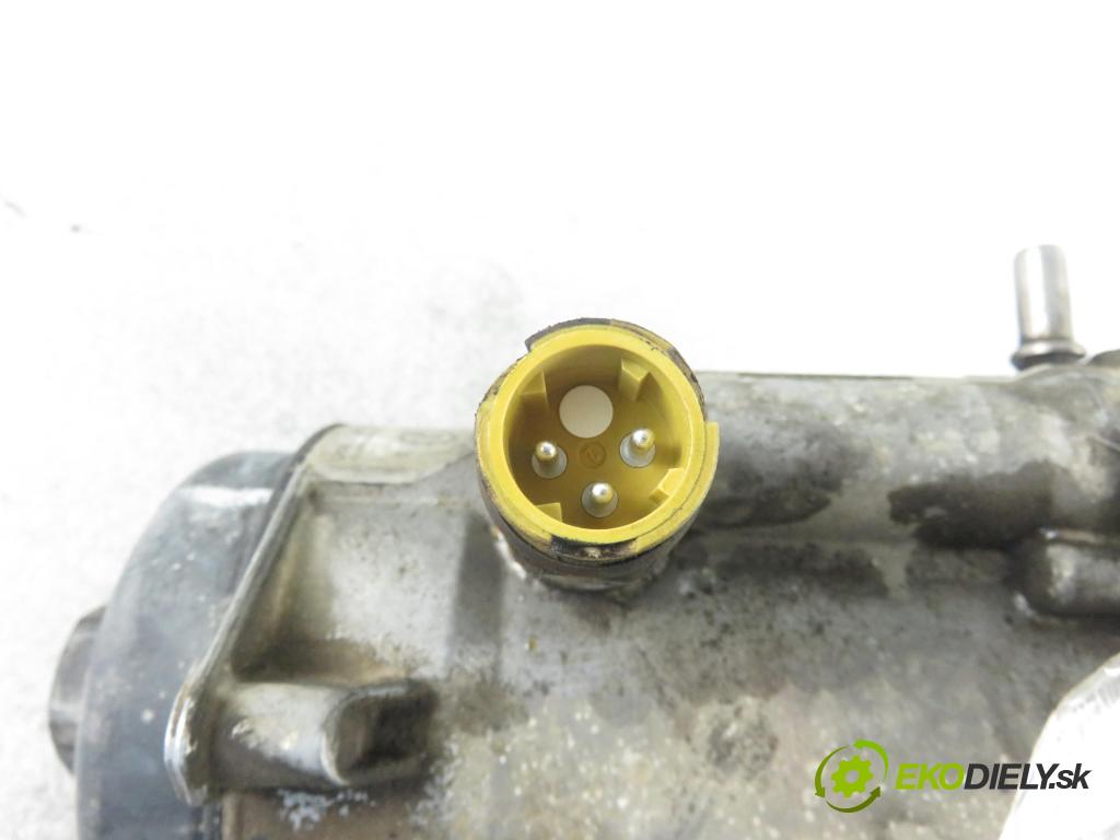 MAN TGX I CIĄGNIK SIODŁOWY 2014 353,00 18.480 - D 2676 LF 25 12419,00 Obal filtra paliva 51125017312 (Obaly filtrov paliva)