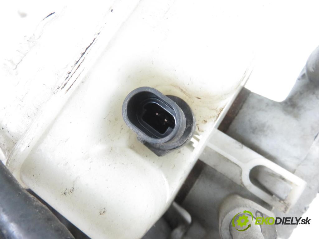 OPEL ASTRA G Кabriolet (F67) CABRIO 2003 76,00 1.6 103 - Z 16 XEP 1598,00 Posilovač 90498034MC (Servočerpadlá, pumpy riadenia)