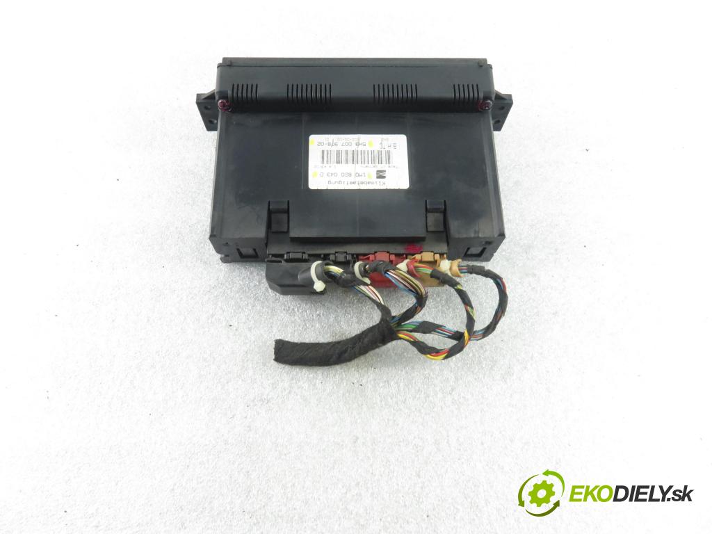 SEAT TOLEDO II (1M2) SEDAN 2003 77,00 1.6 16V - BCB 1598,00 Panel kúrenia KLIMATRONIK 1M0820043D ; 5HB00797802