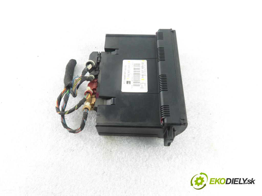 SEAT TOLEDO II (1M2) SEDAN 2003 77,00 1.6 16V - BCB 1598,00 Panel kúrenia KLIMATRONIK 1M0820043D ; 5HB00797802