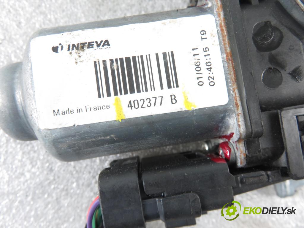 NISSAN NOTE (E11, NE11) MINIVAN 2011 65,00 1.4 - CR14DE 1386,00 mechanismus oken 402377B
