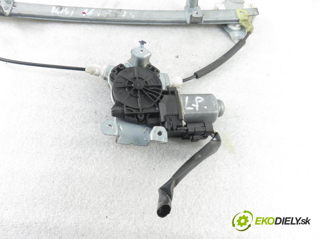 NISSAN NOTE (E11, NE11) MINIVAN 2011 65,00 1.4 - CR14DE 1386,00 mechanismus oken 402377B