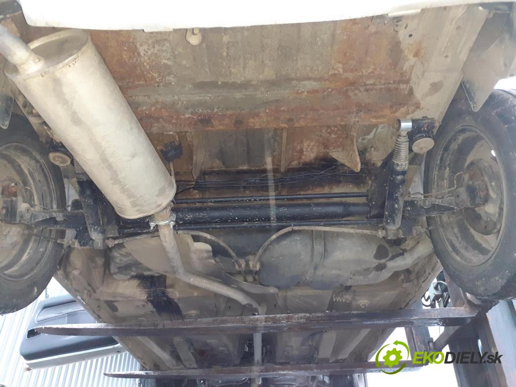 PEUGEOT 206 liftback (2A/C) HB 2002 50,00 1.4 HDi 8V 70 - 8HZ 1398,00 výztuha zadní část 