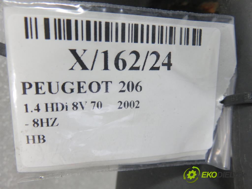 PEUGEOT 206 liftback (2A/C) HB 2002 50,00 1.4 HDi 8V 70 - 8HZ 1398,00 výztuha zadní část