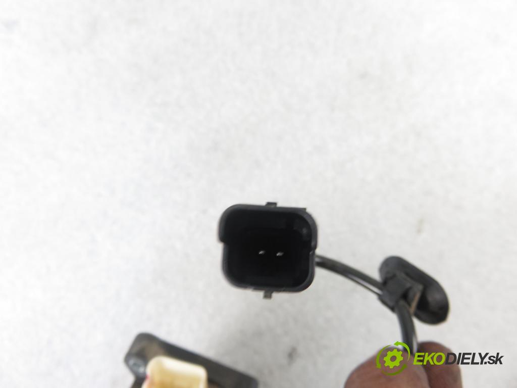 PEUGEOT 407 SW (6E_) KOMBI 2007 100,00 2.0 HDi 135 - RHR 1997,00 Potenciometer plynu 9650341780 ; 0280755012 (Pedále)