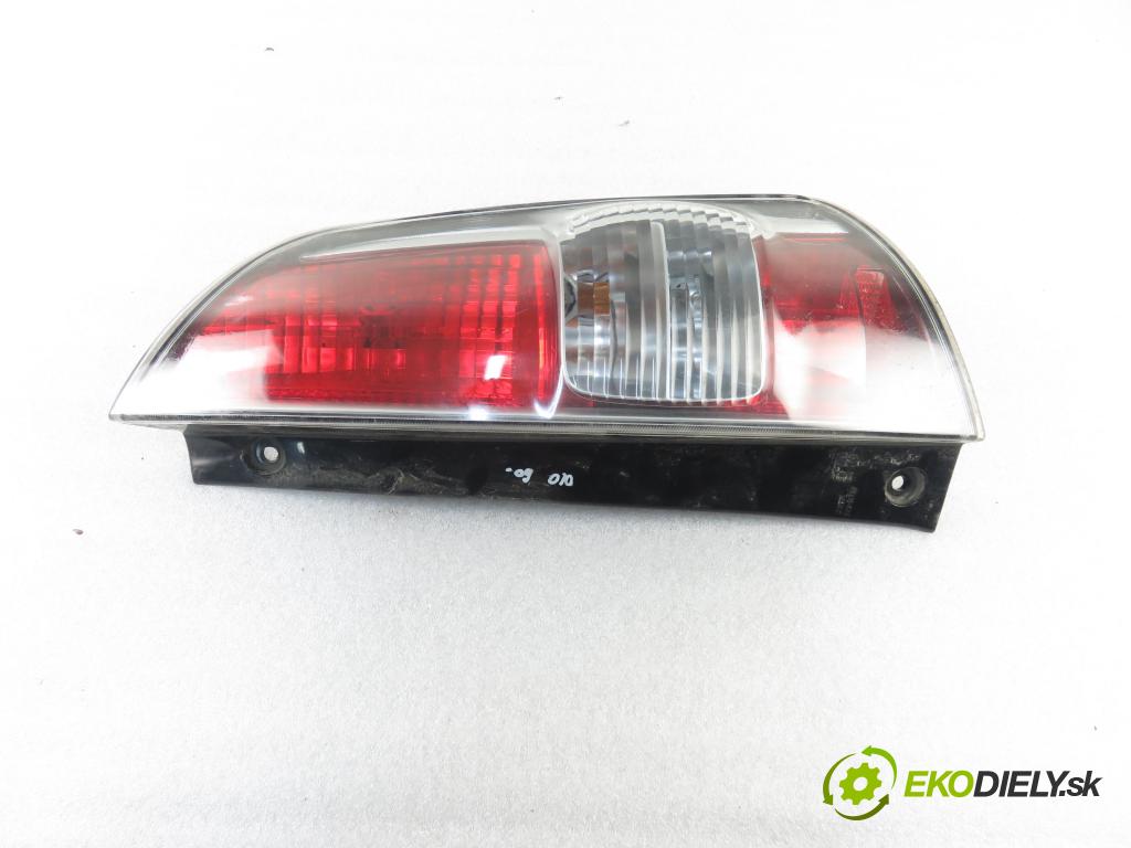 DAIHATSU SIRION (M3_) HB 2006 51,00 1 - 1KR-FE 998,00 Svetlo pravé zadné