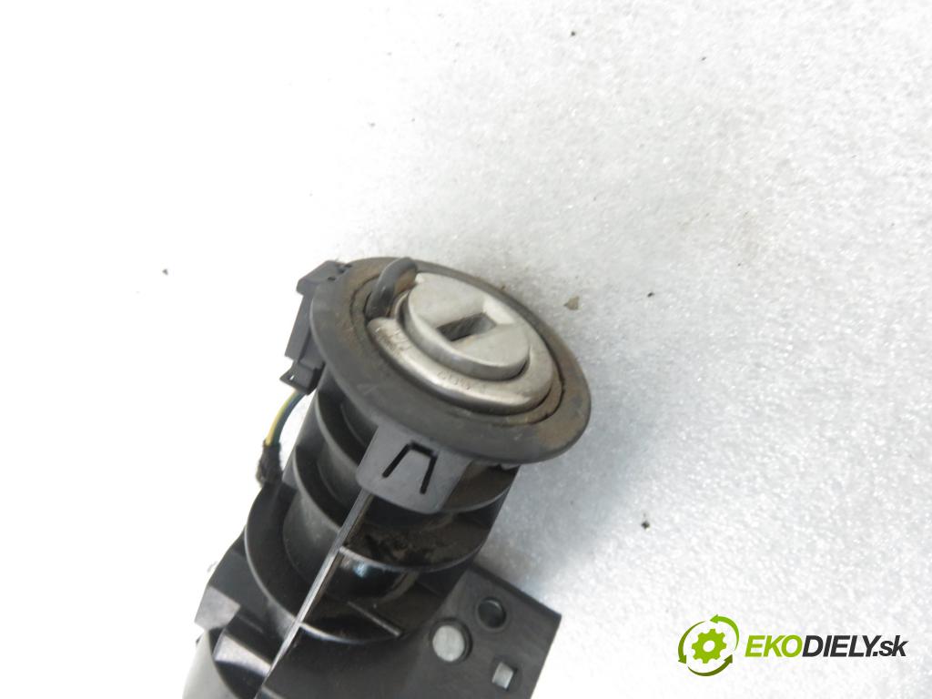 FIAT DOBLO Cargo (223_) FURGON 2001 74,00 1.9 JTD 100 - 182 B9.000 1910,00 spinačka  (Spínacie skrinky a kľúče)