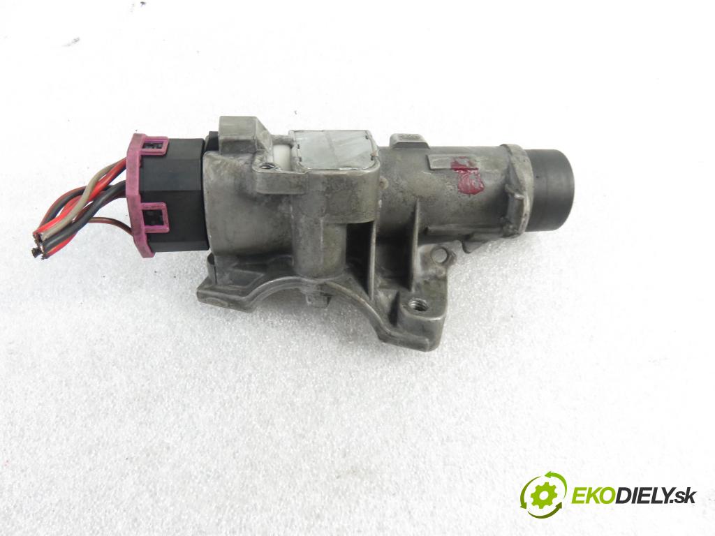 VW GOLF IV (1J1) HB 2003 74,00 1.9 TDI PD 101 - ATD 1896,00 spinačka 4B0905851C (Spínacie skrinky a kľúče)