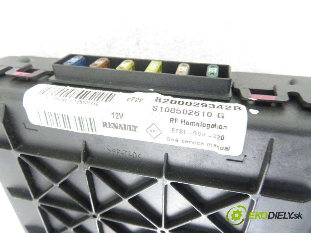 RENAULT SCENIC I (JA0/1_) MINIVAN 2002 75,00 1.9 dCi 102 - F9Q 732 1870,00 MODUL BSI 8200029342B ; S108502610G