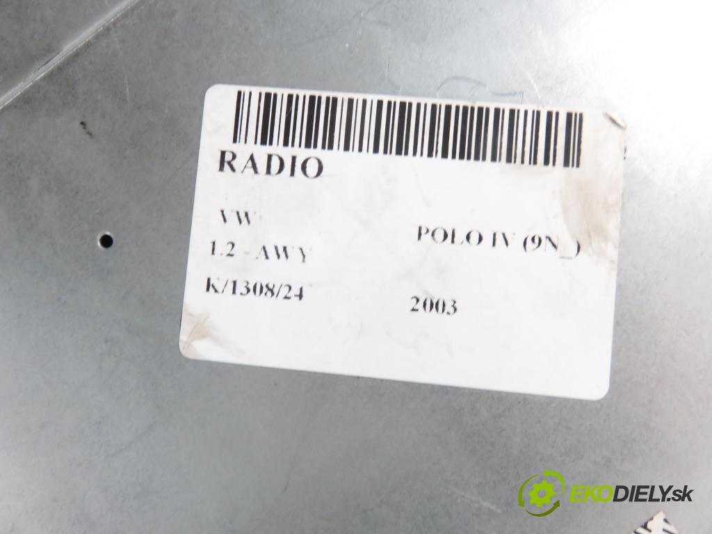 VW POLO (9N_) HB 2003 40,00 1.2 6V 54 - AWY 1198,00 RADIO Modul 6X0035153