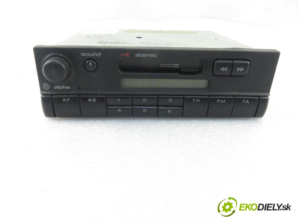 VW POLO (9N_) HB 2003 40,00 1.2 6V 54 - AWY 1198,00 RADIO Modul 6X0035153