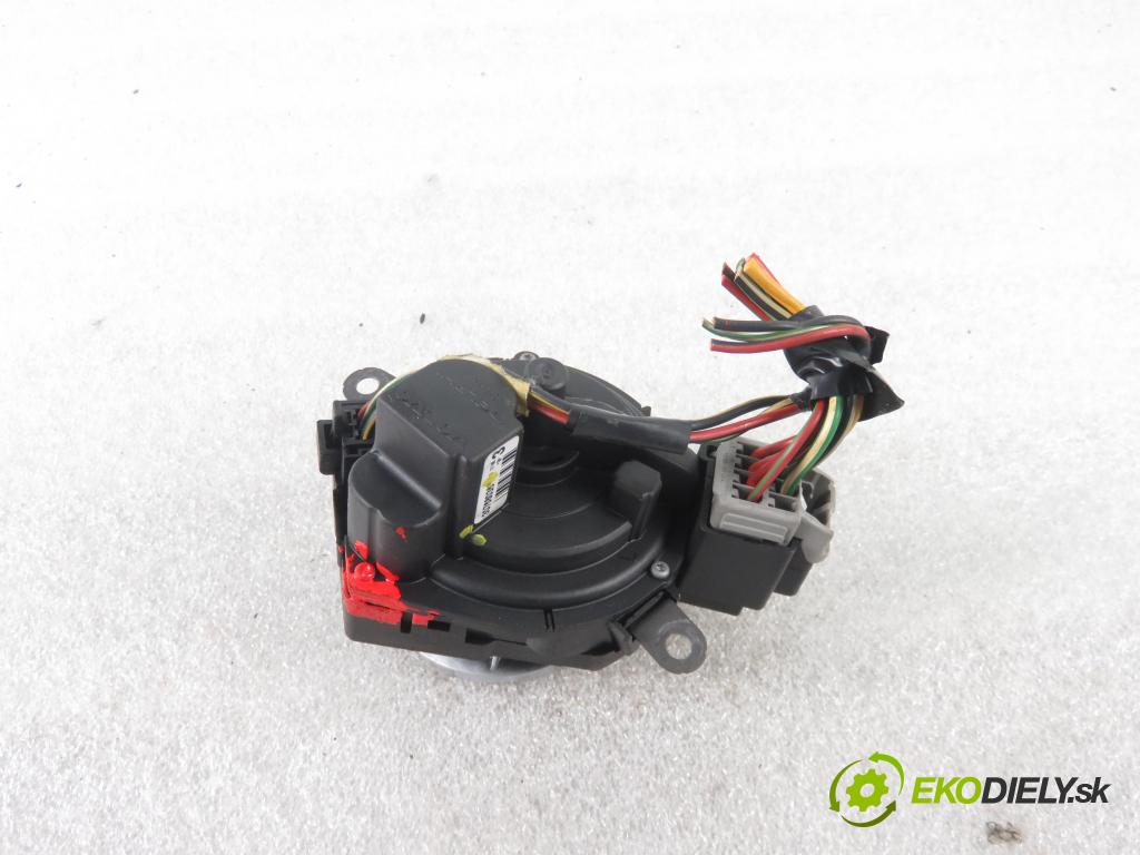 VOLVO S40 II (MS) SEDAN 2006 84,00 1.6 D2 - D 4162 T 1560,00 spinačka 30768036 (Spínacie skrinky a kľúče)