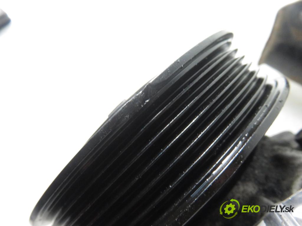 VW GOLF VI (5K1) HB 2012 77,00 1.6 TDI - CAYC 1598,00 KOMPRESOR: klimatizácie 5N0820803F (Kompresory klimatizácie)