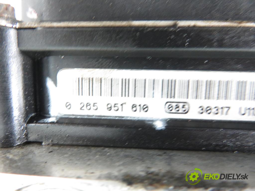 FORD TRANSIT Furgon (FA_ _) FURGON 2013 74,00 2.2 TDCi - DRFB 2198,00 Pumpa ABS 0265951610 ; CC112C405BA ; 0265251564 (Pumpy ABS)