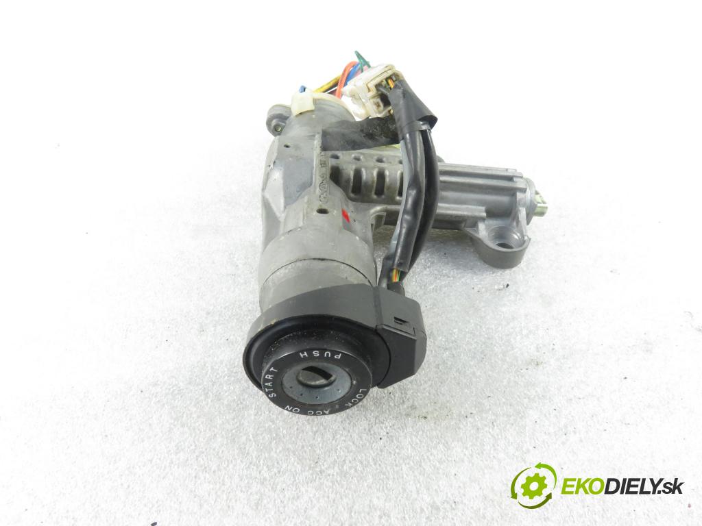 HYUNDAI SANTA FÉ II (CM) SUV 2006 110,00 2.2 CRDi GLS 4x4 150 - D4EB 2188,00 spinačka  (Spínacie skrinky a kľúče)