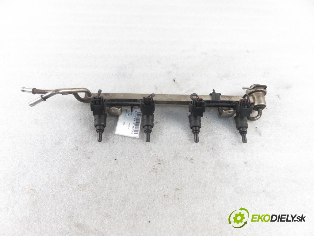 AUDI A3 (8L1) HB 2001 92,00 1.8 - APG 1781,00 Lišta vstrekovacia 06A906031AF ; 06A9006031S (Vstrekovacie lišty)