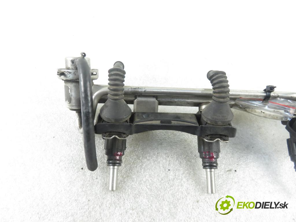 AUDI TT (8N3) COUPE 1998 132,00 1.8 T - AJQ 1781,00 Lišta vstrekovacia 0280155897 ; 06A9006031S (Vstrekovacie lišty)