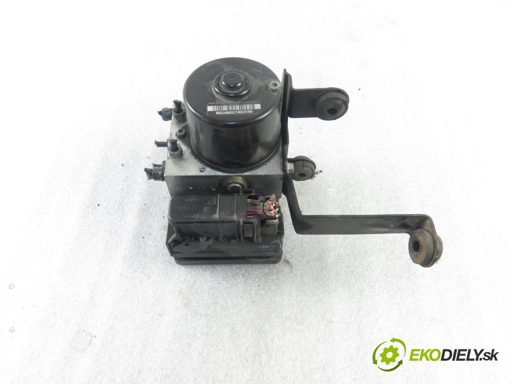 FORD FOCUS II Turnier (DA_, FFS, DS) KOMBI 2005 80,00 1.6 TDCi 109 - G8DE 1560,00 Pumpa ABS 10096001153 ; 3M512C405HA ; 10020601724 (Pumpy ABS)