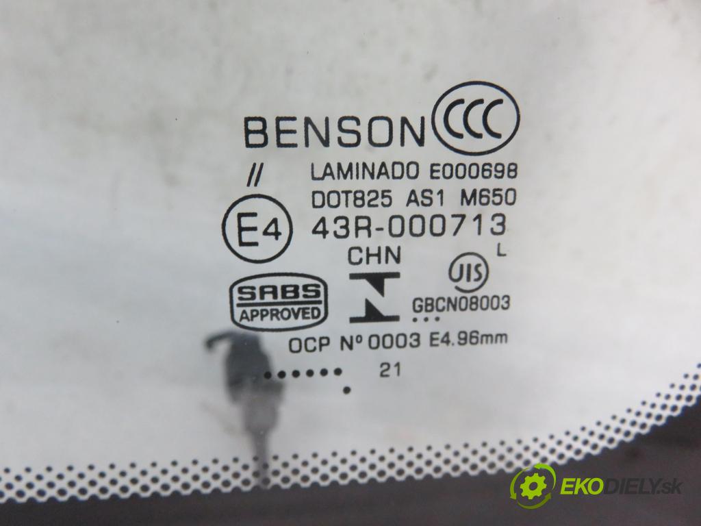 HYUNDAI SANTA FÉ II (CM) SUV 2006 110,00 2.2 CRDi GLS 4x4 150 - D4EB 2188,00 Okno čelná