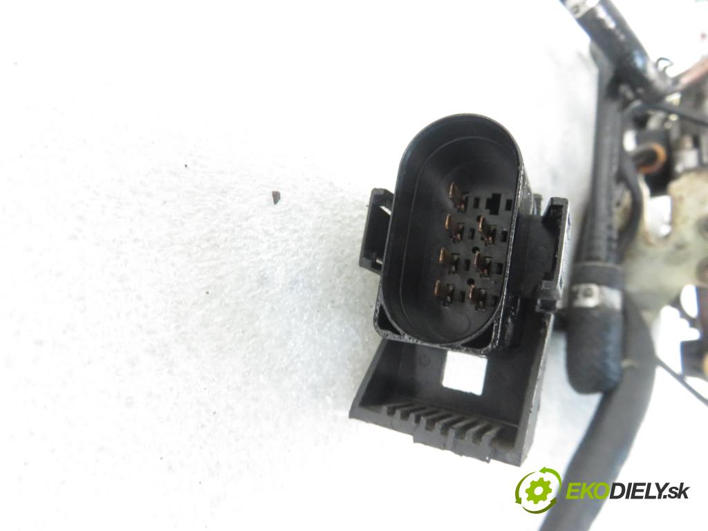 AUDI A4 Avant (8D5, B5) KOMBI 2000 81,00 1.9 TDI - AFN 1896,00 Pumpa vstrekovacia 028130115A ; 0460404969 (Vstrekovacie čerpadlá)