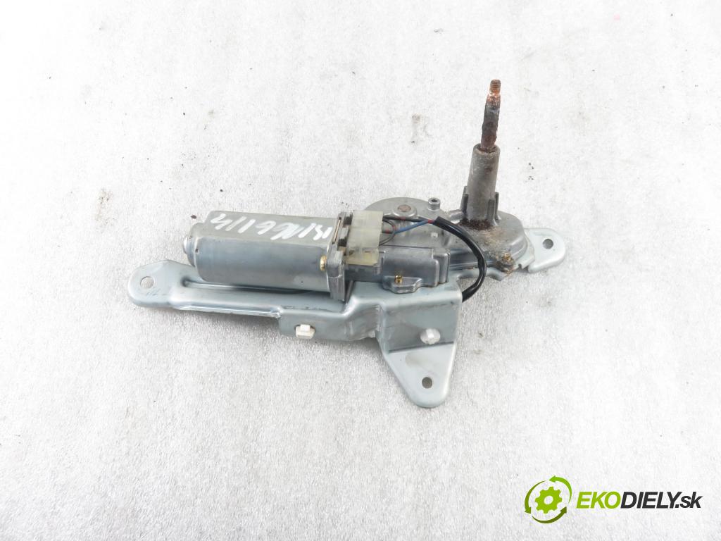 TOYOTA YARIS (_P1_) HB 2002 55,00 1.4 D-4D (NLP10_) - 1ND-TV 1364,00 motorek stěrače ZADNÍ: 8513052010 ; 1592004054