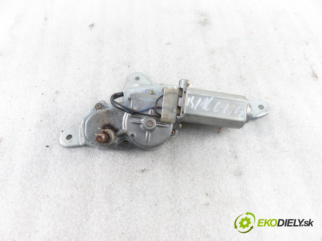 TOYOTA YARIS (_P1_) HB 2002 55,00 1.4 D-4D (NLP10_) - 1ND-TV 1364,00 motorek stěrače ZADNÍ: 8513052010 ; 1592004054