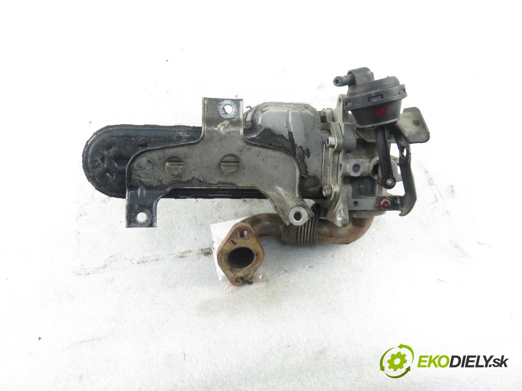 SKODA OCTAVIA II Combi (1Z5) KOMBI 2007 77,00 1.9 TDI - BXE 1896,00 Chladič spalín 03G131063E ; 038131513AD ; 038131521CC