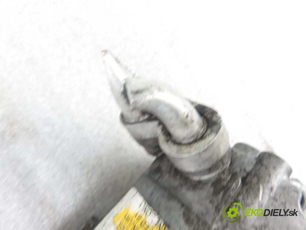 OPEL ASTRA G liftback (T98) HB 1998 55,00 1.6 8V 75 1598,00 KOMPRESOR: klimatizácie 90559855 (Kompresory klimatizácie)